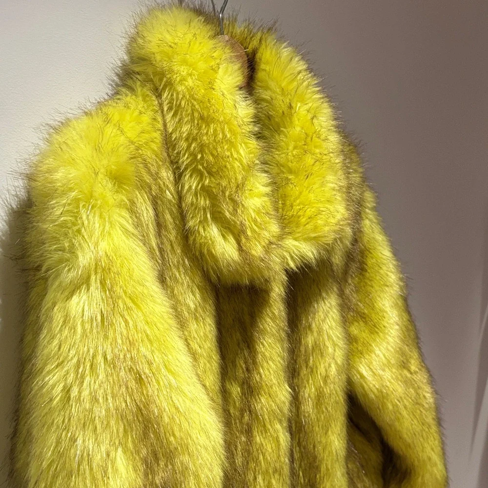 A Little Bit Fabulous, A Lot Va Va Voom | Faux Fur Jacket - Picture 4 of 9